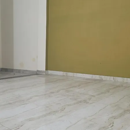 Shree Jayram Giri Niwas Sjgn Prayagraj Room photo