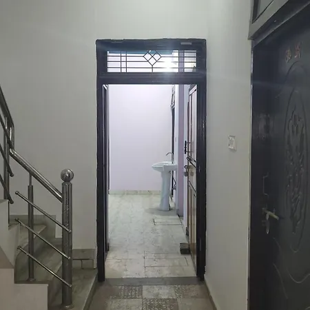 Shree Jayram Giri Niwas Sjgn Prayagraj Exterior photo